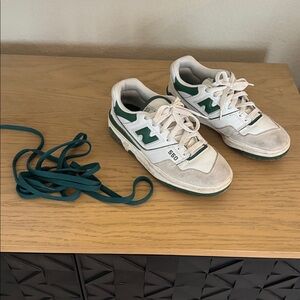 New Balance 550 White and Green Shoes men’s 6.5